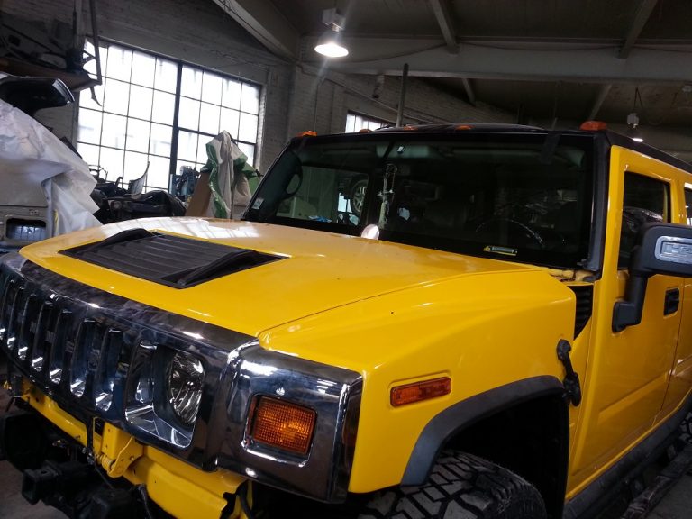 Hummer H2 Windshield Replacement in Sudbury MA
