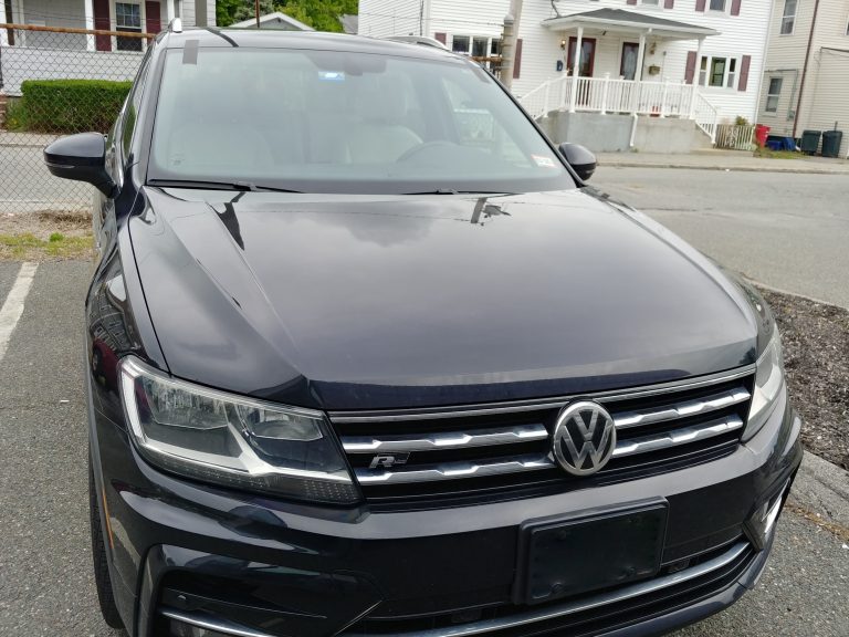 Windshield Replacement on a 2018 VW Tiguan