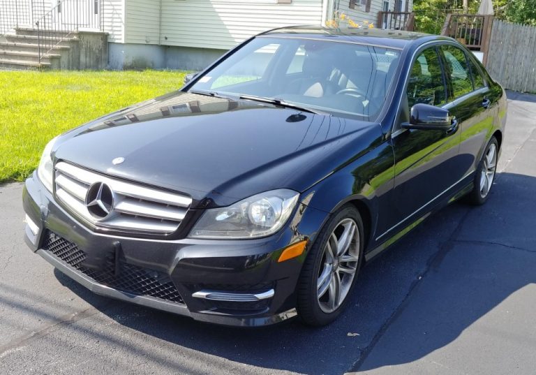 Windshield Replacement on a 2013 Mercedes C300