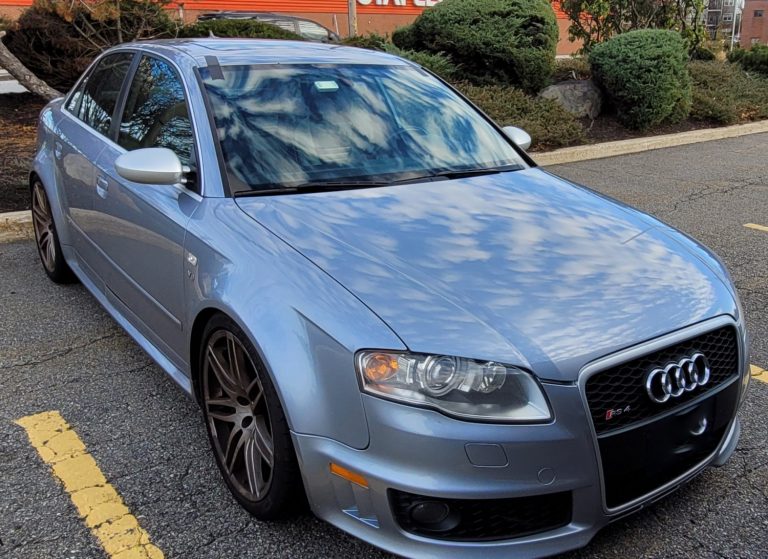 Windshield Replacement on a 2008 Audi RS4