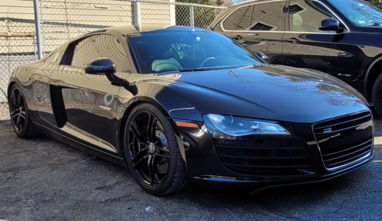 Windshield Replacement on a 2008 Audi R8