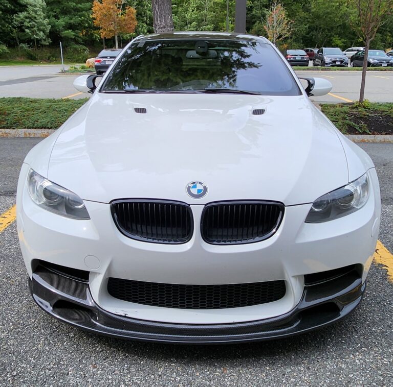 Windshield replacement on a 2012 BMW M3