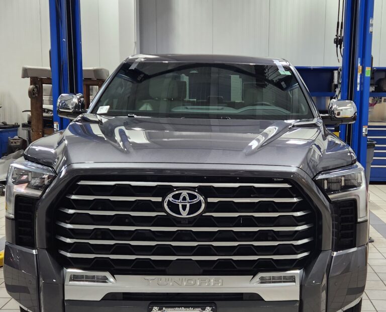 Windshield replacement on a 2022 Toyota Tundra